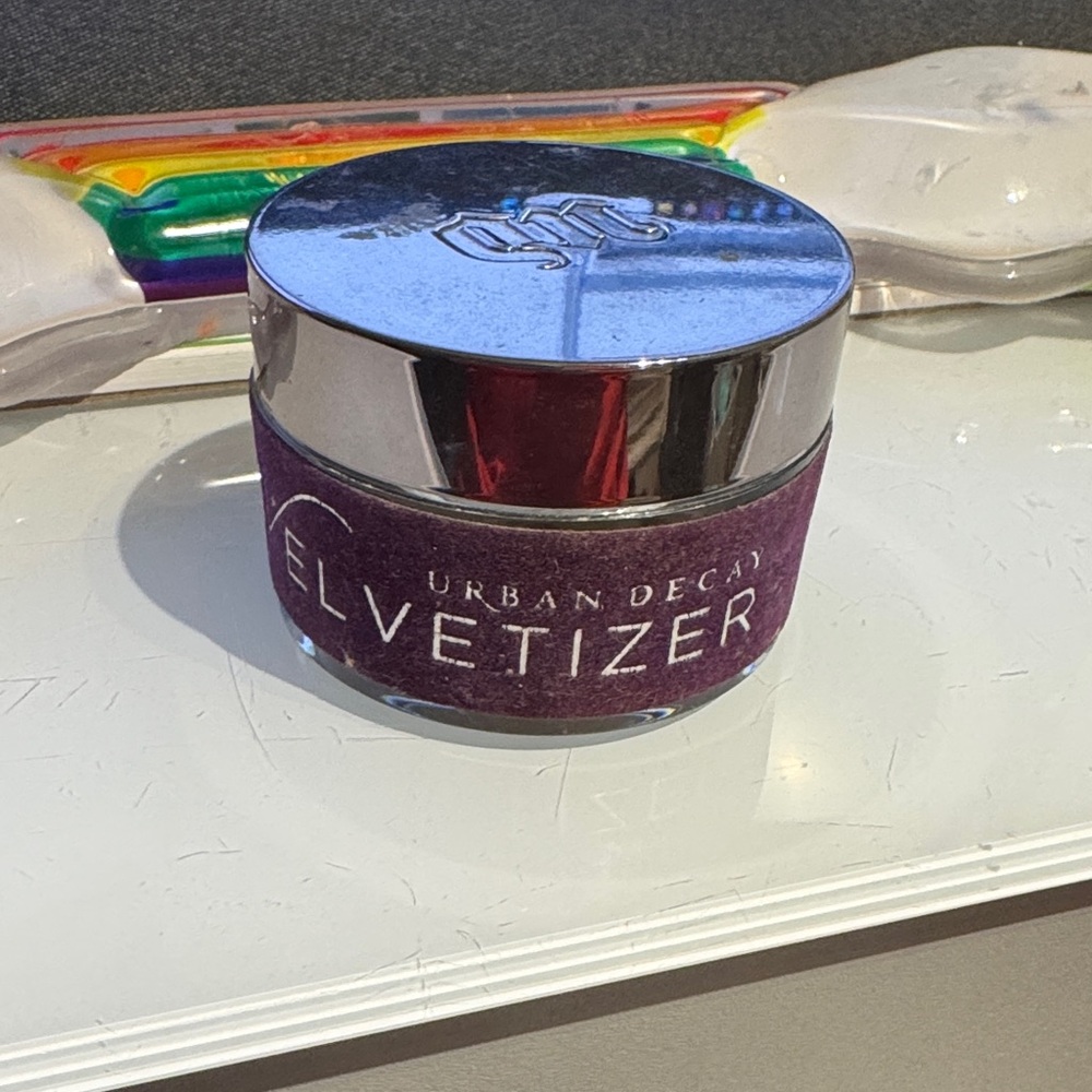 Urban Decay Velvetizer - Purple and Silver